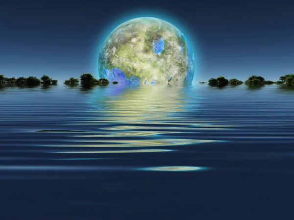 Terraformowany Luna Wznosi Się Nad Wodą — Zdjęcie stockowe