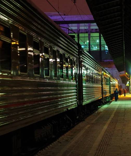 Platform Night — Stock Photo, Image