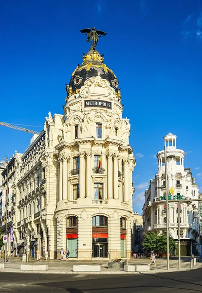 Madrid Spanien Juni 2020 Seitenansicht Des Metropolis Palace Anfang Der — Stockfoto