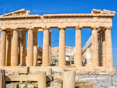 Parthenon, Atina, Yunanistan mavi gökyüzü ile.