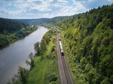 Uçuş Nehri