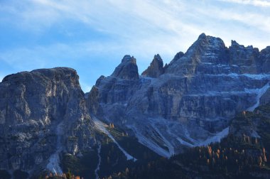 Sonbahar dağlar Dolomites, İtalya