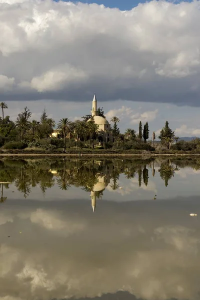 Landscape Hala Sultan Tekke Mosque Cyprus Cloudy Sky — Stock Photo, Image