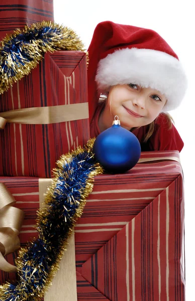 Jolie Petite Fille Dans Une Casquette Père Noël Avec Des — Photo