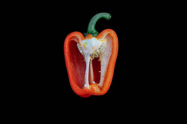 Halve Rode Peper Paprika Met Zaden Groene Peduncle Geïsoleerd Een — Stockfoto