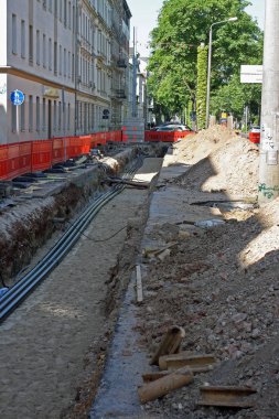 yol yapım aşamasında sinyal lambaları ve Yapı çitleri