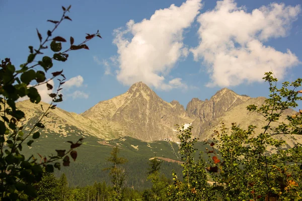 Panorama Göl Şelaleler Ile Yüksek Tatra Yeşil Beskid Dağlardan — Stok fotoğraf