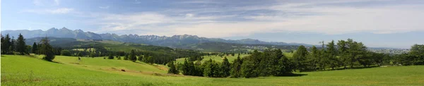 Panorama Göl Şelaleler Ile Yüksek Tatra Yeşil Beskid Dağlardan — Stok fotoğraf