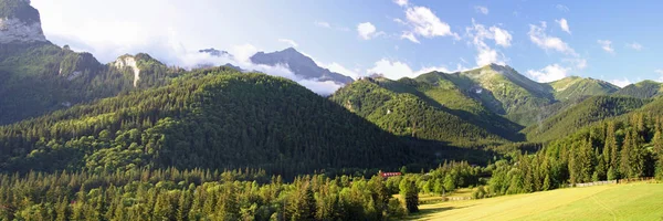 Panorama Zelené Beskyd Vysoké Tatry Jezera Vodopády — Stock fotografie