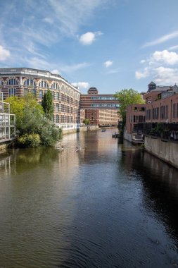 Nehir elster nehir elster üzerinden sahne bölge leipzig schleussig resim içinde resim içinde sağa sola yakınındaki