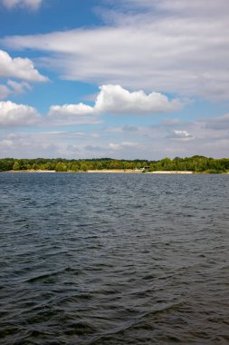 Göl cospudener resimden bkz: yakın: leipzig. Bu eski bir kahverengi kömür madenciliği bir deniz var. Bir rol Turizm kavramı yeni lakeland (neu seenland) yüzme, su sporları ve bisikletçiler için harika bir yol için güzel bir yer burası bir