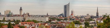 Yüksek binalar, Belediye Binası ve kiliseler Leipzig şehir panoraması