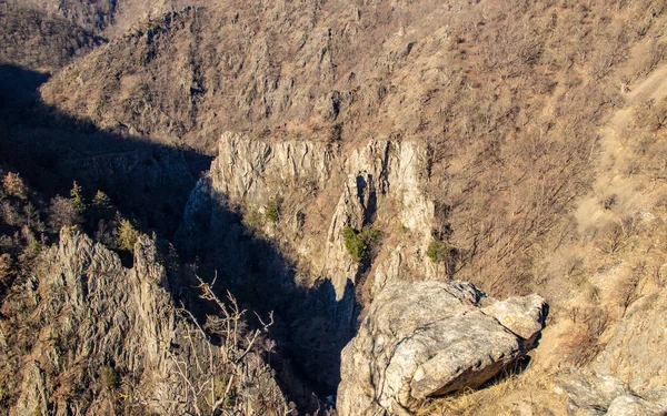 Stadt Thale Harz Mit Den Touristenattraktionen Hexentanzplatz Und Rosstrappe Mit — Stockfoto