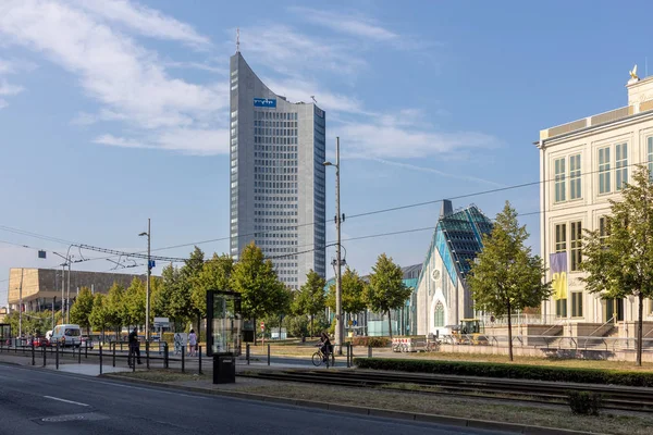 Panorama de la ciudad de Leipzig con una vista de la ciudad skyscrap — Foto de Stock