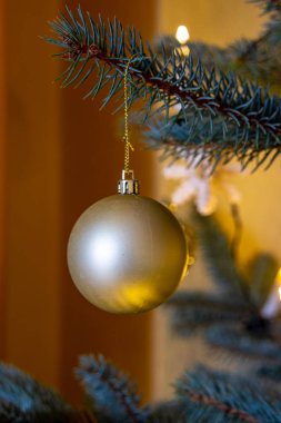 Noel, Mesih'e odaklanarak çeşitli Noel ağacı süsleri