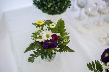 Çiçek, şeker ve dekorasyon dekore edilmiş tablo