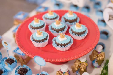 Tepsiye geleneksel Brezilyalı şeker