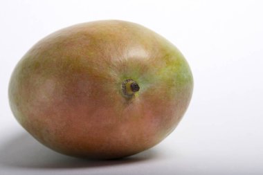 Mango beyaz izole arka planda.