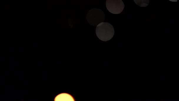 明亮的烟花对夜空 夜空中的烟花 — 图库视频影像