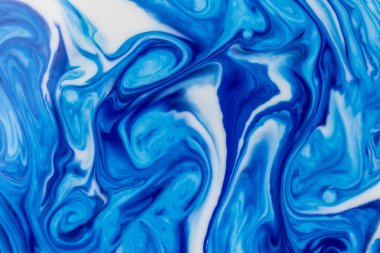 Mavi sıvı mürekkep arka plan girdap