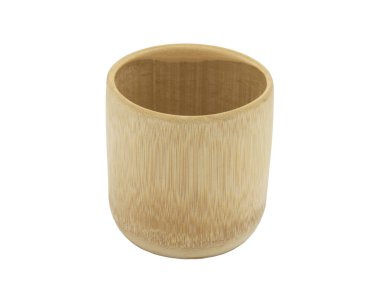Bambu kabı beyaz arkaplanda izole