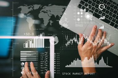 Yatırımcı borsa raporu ve finansal gösterge tablosu ile iş zekası (BI), anahtar performans göstergeleri (KPI) ile analiz. İşadamı el dizüstü bilgisayar ve dijital tablet arka plan çalışma