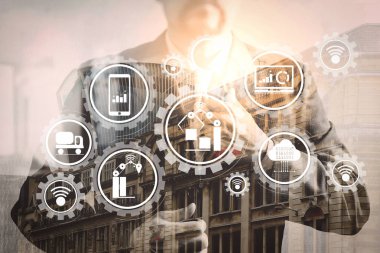 Technology.success işadamı holding boyun bulut ile şeylerin (çok) Internet veri alış verişi akıllı fabrika ve sanayi 4.0 ve bağlı üretim robotlar Londra bina ile kravat.