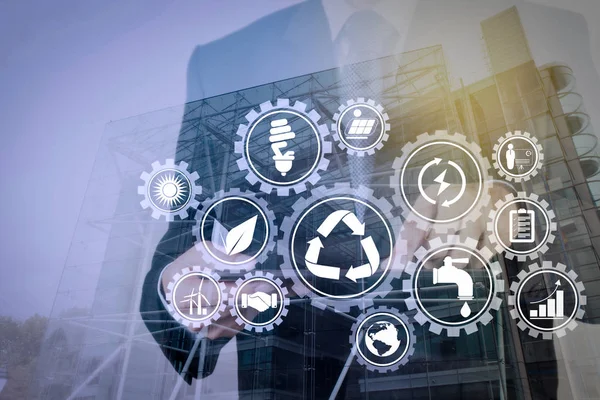 Çevre koruma içinde bağlı gears ile yenilenebilir enerji ve doğal kaynakların korunması, sürdürülebilir kalkınma ile kutsal kişilerin resmi. Soyut yapı ile başarı işadamı çift pozlama.