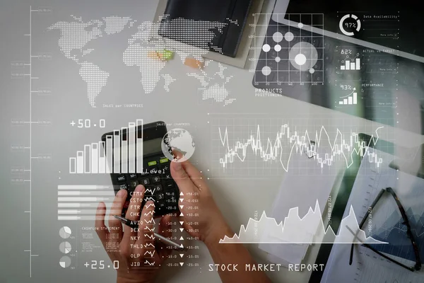 Investor Analysiert Börsenbericht Und Finanzinstrumentarium Mit Business Intelligence Mit Schlüsselindikatoren — Stockfoto