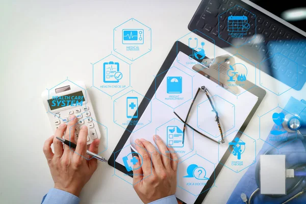 Gesundheitssystem Diagramm Mit Gesundheitscheck Und Symptom Auf Dashboard Gesundheitskosten Und — Stockfoto