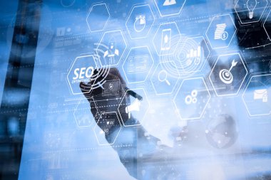 Mobil Web sitesi ve modern teknoloji ve dijital Katman efektini iş stratejisi kavramı olarak çalışma açılış sayfası sanal diagram.businessman el ile Web sitesi için SEO Optimizasyon