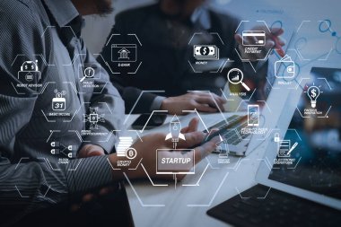 Finans Teknolojileri akış çizelgesi ve temel gelir araştırma cryptocurrency blockchain başlangıç tek boynuzlu at kripto para sanal diyagramı ile. İş takım toplantısı. Fotoğraf profesyonel yatırımcı bir projeyi yeni başlangıç çalışma. 