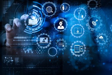 E-öğrenme bağlı Dişli çarkları ile diyagram sanal dashboard.businessman el modern teknoloji ve dijital Katman efektini iş stratejisi kavramı olarak çalışma bağlı