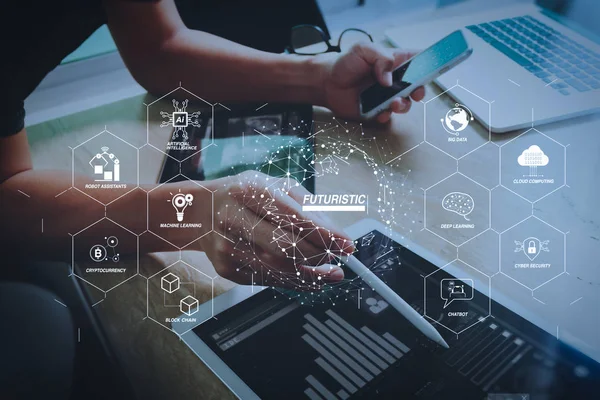 Sanayi 4.0 ve iş Sanal Diyagram AI, robot asistanı, bulut, büyük veri ve otomasyon ile fütüristik. iş kavramı. Menkul Kıymetler Borsası Proje modern ofis çalışma iş adamı. Dizüstü bilgisayar dijital tablo.