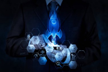 el ile yeni modern bilgisayar çalışma finans teknolojileri akış çizelgesi ve temel gelir araştırma cryptocurrency blockchain başlangıç tek boynuzlu at kripto para sanal diagram.businessman ile.