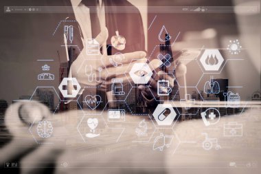 Sağlık ve tıp hizmetleri kavramı ile düz çizgi Ar arayüzey. Tıbbi co çalışma kavramı, akıllı telefon ve dijital tablet ve dizüstü bilgisayar Hastanesi modern ofis ekibi toplantı ile çalışan doktor.