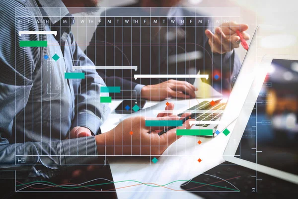 Proje Yöneticisi çalışma ve güncelleştirme görevleri kilometre taşları ilerleme planlama ve Gantt grafiği sanal diyagramı zamanlama. İş takım toplantısı. Fotoğraf profesyonel yatırımcı bir projeyi yeni başlangıç çalışma. Finans görev.