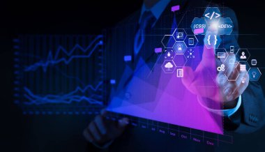 Yazılım geliştirici çalışma ile kodlama augmented gerçeklik kontrol paneli bilgisayar simgeleri scrum çevik geliştirme ve el kodu çatal ve duyarlı cybersecurity.businessman ile sürüm oluşturma sanal grafik iş çizim.