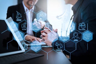 Kozmetik güzellik terapisi, welness, sağlık, sağlık tedavi sanal diyagramı ve düzeltme, gençleştirme, anti-aging prosedür işlemine. Tıbbi ve sağlık bakım kavramı, doktor ekibi ile Toplantı 