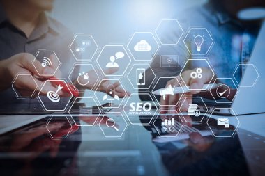 Mobil Web sitesi ve açılış sayfası sanal diyagramı ile Web sitesi için SEO optimizasyonu. İş takım toplantısı mevcut. Fotoğraf profesyonel yatırımcı yeni başlangıç projesi ile çalışma. Finans Yöneticileri görev.