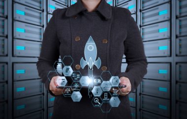 el ile yeni modern bilgisayar çalışma finans teknolojileri akış çizelgesi ve temel gelir araştırma cryptocurrency blockchain başlangıç tek boynuzlu at kripto para sanal diagram.businessman ile.