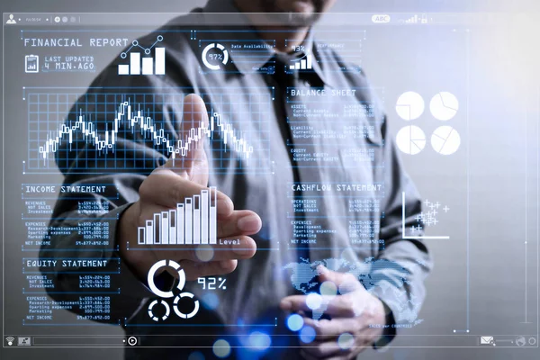 Investor Analysiert Börsenbericht Und Finanzinstrumentarium Mit Business Intelligence Mit Schlüsselindikatoren — Stockfoto