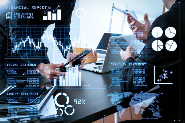 Инвестор Анализирующий Отчет Фондового Рынка Финансовую Приборную Панель Бизнес Аналитикой — стоковое фото