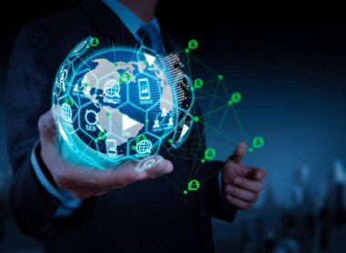 Dijital medya pazarlama (Web sitesi reklam, e-posta, sosyal ağ, Seo, video, mobil app) sanal dünya şeklinde yeni modern bilgisayar ile birlikte çalışma diagram.businessman göstermek sosyal ağ yapısı yeryüzünde