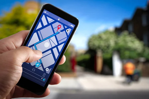 Close Turista Usando Gps Mapa Navegação Tela Aplicativo Smartphone Para — Fotografia de Stock