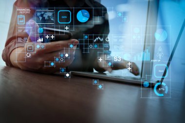 Mali rapor veri Fintech concept.designer olarak iş işlemleri (bilanço ve gelir tablosu ve diyagram) el çalışma ve akıllı telefon ve ahşap masa ofis dizüstü.