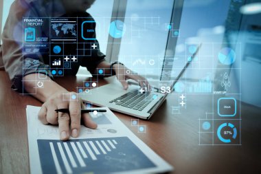 Mali rapor veri Fintech kavram olarak iş işlemleri (bilanço ve gelir tablosu ve diyagram). Ofis masaları akıllı telefon ve dijital tablet ile iş belgeleri.
