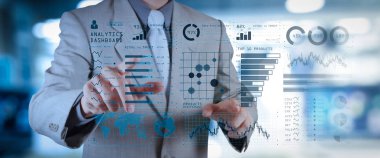 Destek sistemleri (BI) ve Ofis masaları ile akıllı telefon ve dijital tablet ve grafik üzerinde geniş ekran bilgisayar üzerindeki anahtar performans göstergeleri (KPI) Pano concept.business belgeler ile iş analizi (Ba).