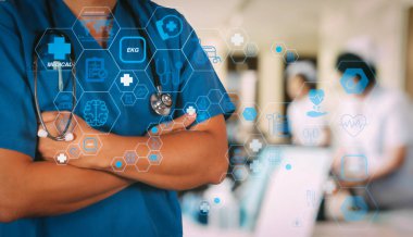 Sağlık ve Tıp teknolojisi hizmetleri kavramı ile düz çizgi Ar interface.smart tıbbi doktor stetoskop ile modern Hastanesi'nde çalışırken