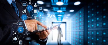 Scrum çevik geliştirme ve kod çatal ve sürüm duyarlı cybersecurity ile artar gerçeklik kontrol paneli bilgisayar simgeleri ile kodlama yazılım geliştirici çalışma. Çalışma ile geniş Vr perde işadamı.